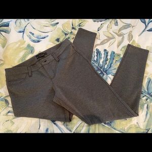 Forenza Gray Ponte Leggings w/ Tapered Ankle